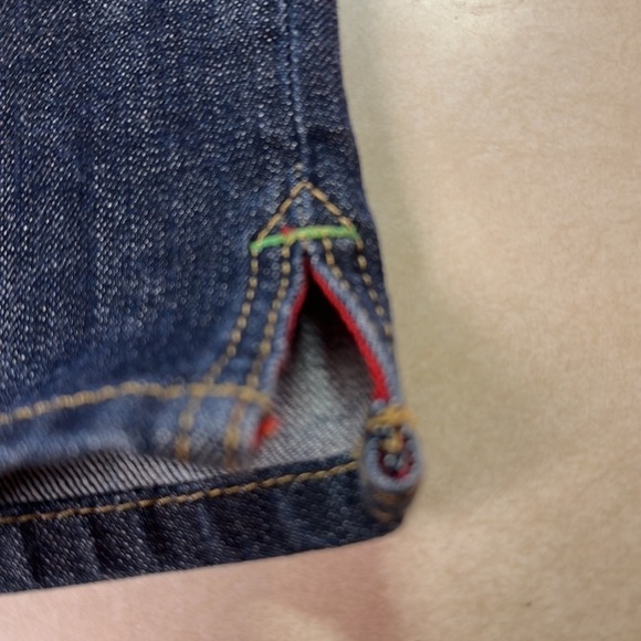 Boden Cropped Denim Cotton/Lycra Red/Green Stitching Accents Jeans 12R - Picture 13 of 13